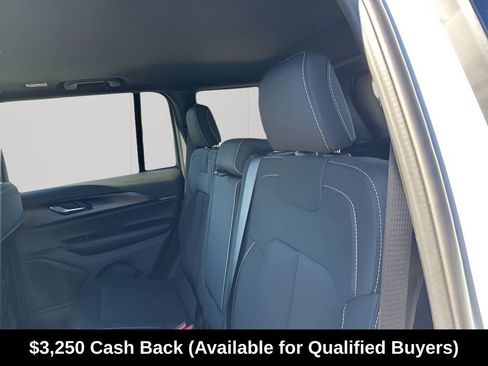 New 2025 Jeep Grand Cherokee Laredo X w/ Luxury Tech Group I RWD image 24