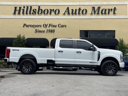 Used 2024 Ford F250 XL AWD/4WD image 4