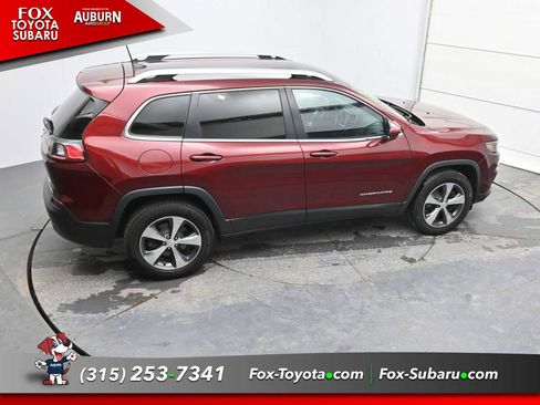 Used 2019 Jeep Cherokee Limited image 27