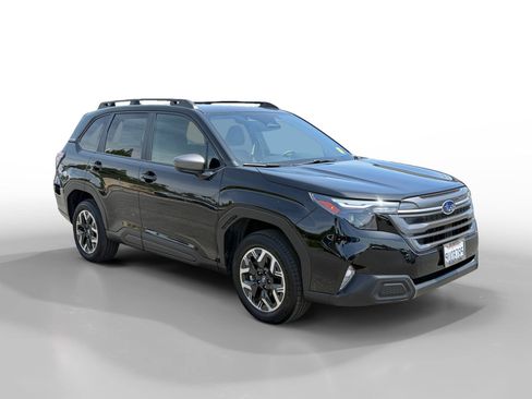 Used 2025 Subaru Forester Premium w/ Convenience Package #1 AWD/4WD image 7