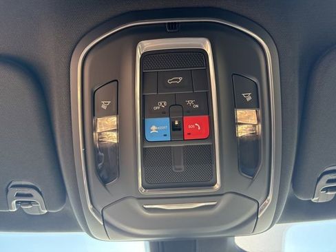 New 2026 Jeep Grand Wagoneer 4WD image 42
