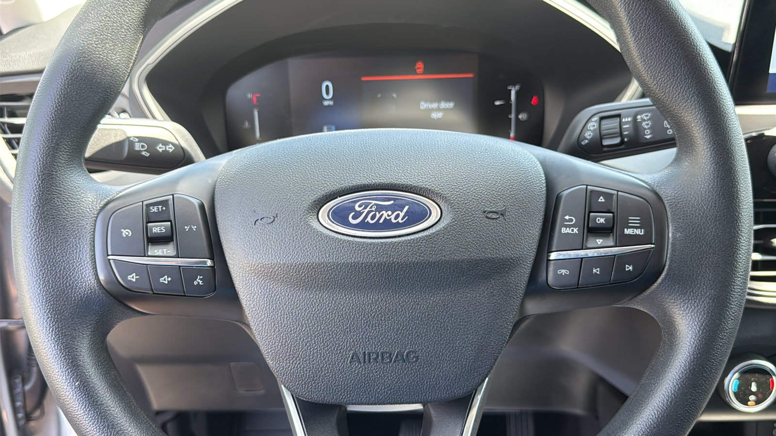 Used 2025 Ford Escape Active AWD/4WD image 11