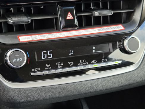 Used 2026 Toyota Corolla LE FWD image 20