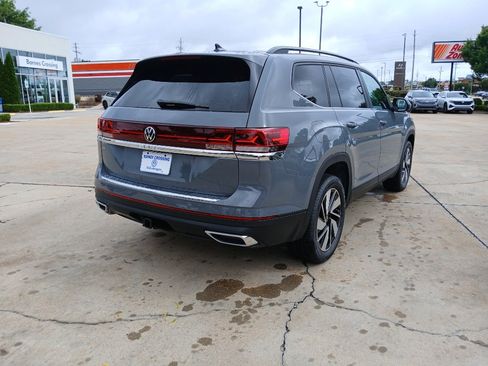 New 2026 Volkswagen Atlas SE FWD image 7
