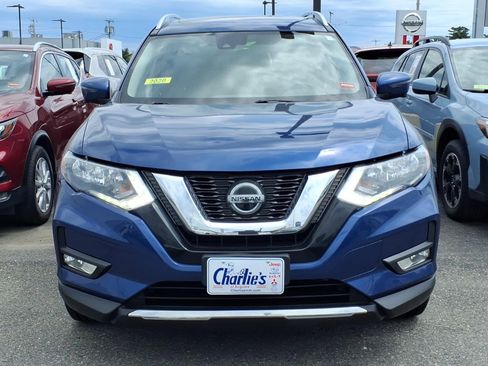 Used 2020 Nissan Rogue SV w/ Sun & Sound Touring Package AWD/4WD image 2