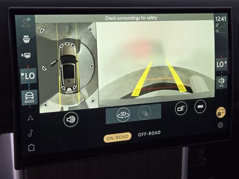 New 2025 Land Rover Range Rover SE image 27