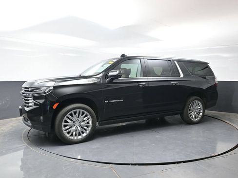 Used 2023 Chevrolet Suburban High Country AWD/4WD image 10