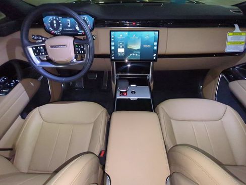 New 2026 Land Rover Range Rover Long Wheelbase SE AWD/4WD image 26