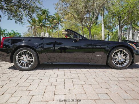 Used 2004 Cadillac XLR image 9