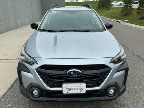 Certified 2025 Subaru Outback Onyx Edition AWD/4WD image 8
