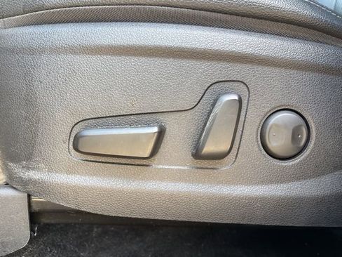 Used 2020 Hyundai Santa Fe SEL w/ Convenience + Premium Package image 15