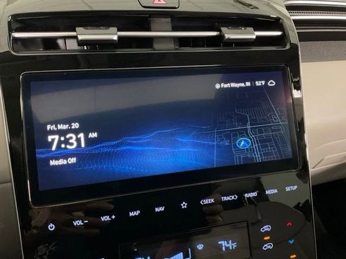 Used 2024 Hyundai Tucson Limited image 13