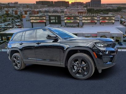 New 2025 Jeep Grand Cherokee Altitude