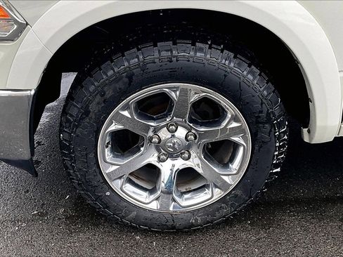 Used 2017 RAM 1500 Laramie w/ Convenience Group image 9