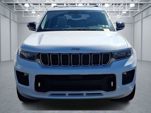 Used 2021 Jeep Grand Cherokee L Overland w/ Luxury Tech Group IV image 2