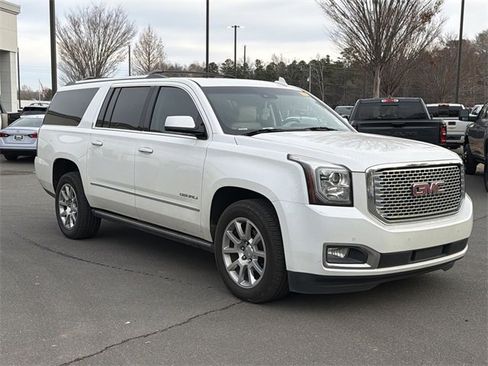 Used 2017 GMC Yukon XL Denali w/ Open Road Package image 8
