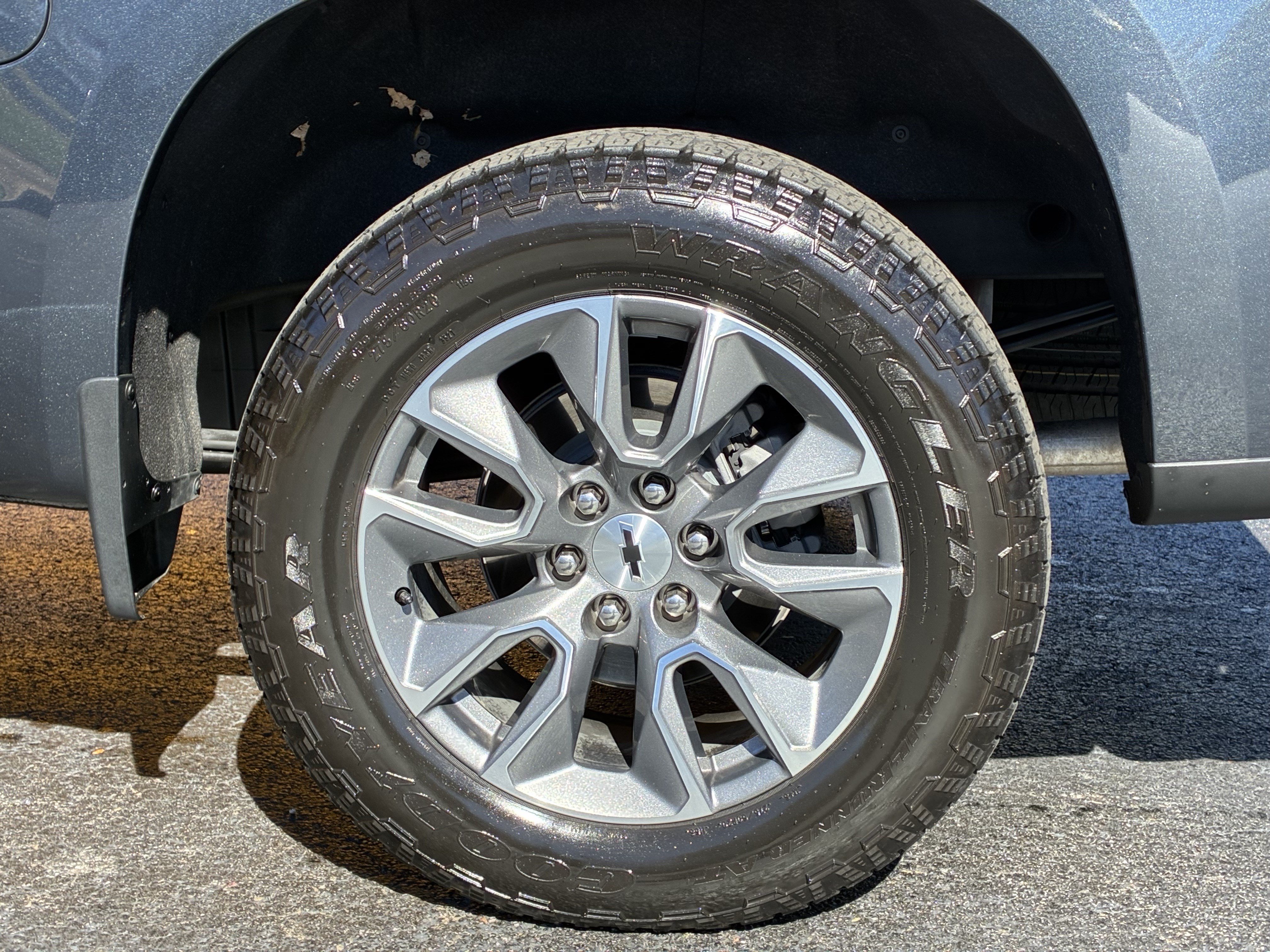 Used 2021 Chevrolet Silverado 1500 RST AWD/4WD image 10