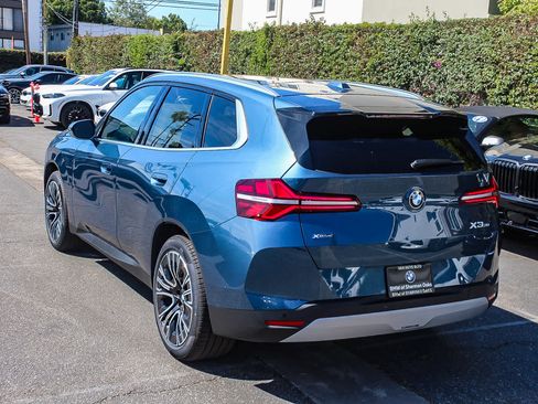 New 2026 BMW X3 xDrive30 w/ Premium Package AWD/4WD image 11