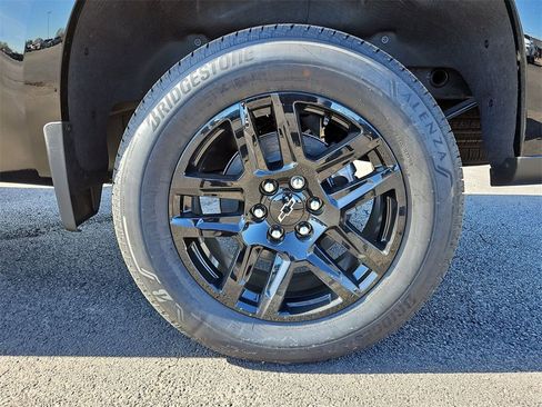 New 2026 Chevrolet Silverado 1500 Custom image 24