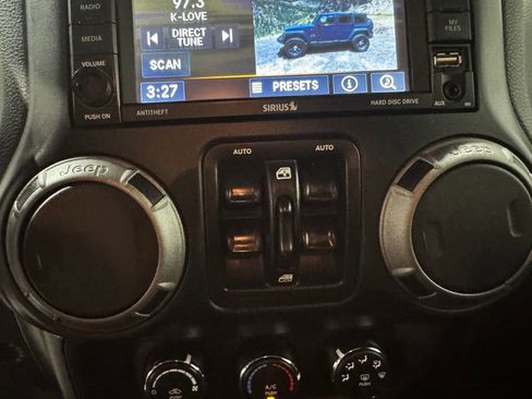 Used 2017 Jeep Wrangler Unlimited Sport w/ Quick Order Package 23S image 26