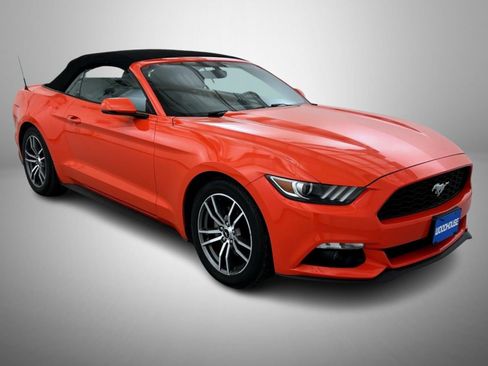 Used 2016 Ford Mustang Premium image 25
