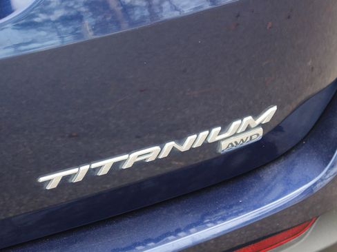 Used 2016 Ford Edge Titanium w/ Equipment Group 301A image 8