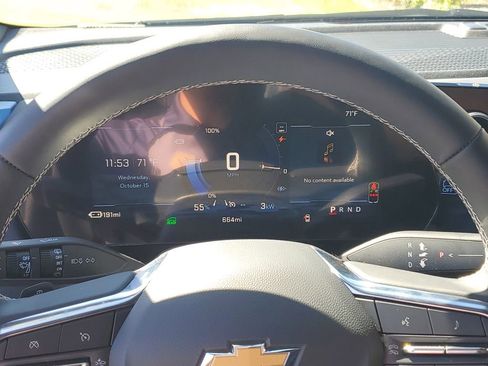 Used 2026 Chevrolet Equinox EV LT image 30