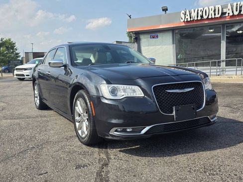 Used 2016 Chrysler 300 C AWD/4WD image 9
