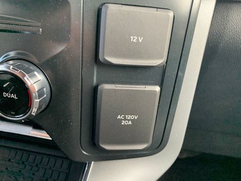 New 2025 Ford F150 Lariat w/ Equipment Group 502A High image 28