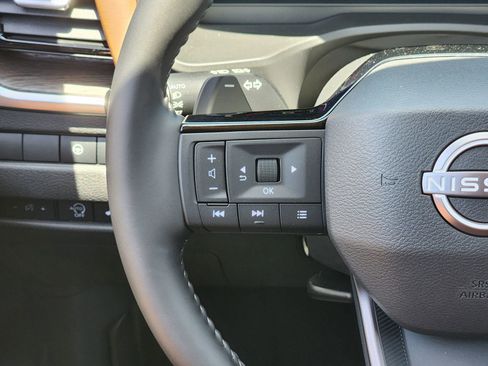 New 2025 Nissan Rogue Platinum w/ Platinum Premium Package image 24