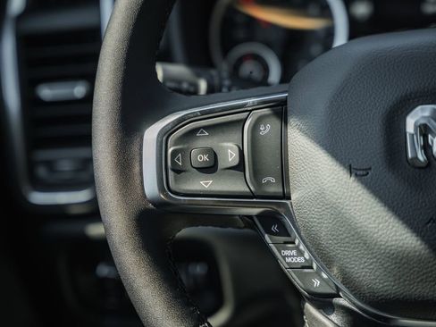 New 2026 RAM 1500 Laramie AWD/4WD image 34