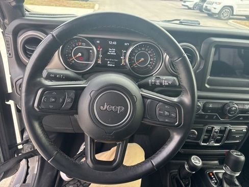 Used 2021 Jeep Wrangler Unlimited Sport image 33