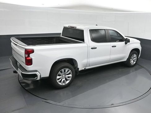 Used 2022 Chevrolet Silverado 1500 Custom RWD image 32