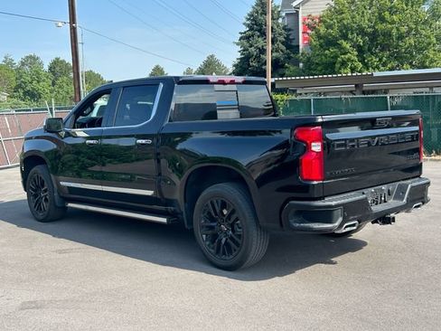 Used 2023 Chevrolet Silverado 1500 High Country w/ High Country Premium Package AWD/4WD image 6