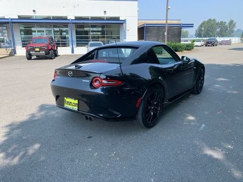 Used 2024 MAZDA MX-5 Miata RF Club RWD image 6