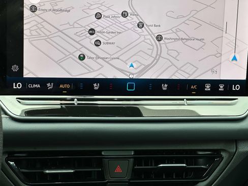 Certified 2026 Volkswagen Tiguan SEL R-Line AWD/4WD image 19