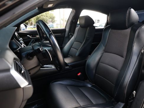 Used 2018 Honda Accord Sport image 9