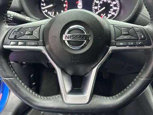 Used 2021 Nissan Sentra SV FWD image 11