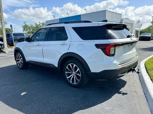 Used 2025 Ford Explorer ST-Line w/ Premium Package RWD image 7