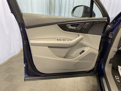 Used 2022 Audi Q7 Premium Plus w/ Premium Plus Package image 11