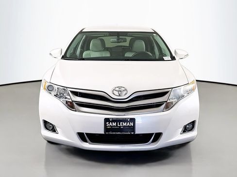 Used 2014 Toyota Venza LE w/ LE Convenience Package AWD/4WD image 2