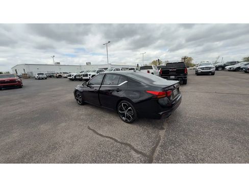 Used 2025 Nissan Altima 2.5 SR image 7