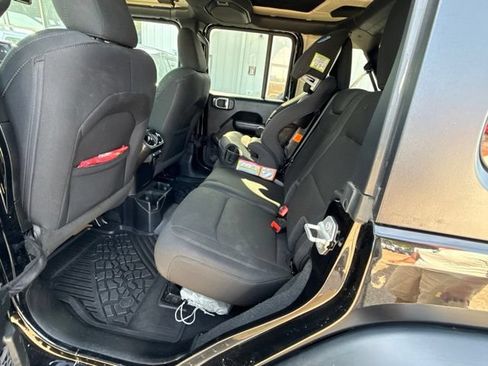 Used 2020 Jeep Wrangler Unlimited Sport S AWD/4WD image 21