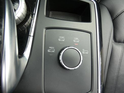 Used 2016 Mercedes-Benz GLE 350 w/ Premium Package image 68