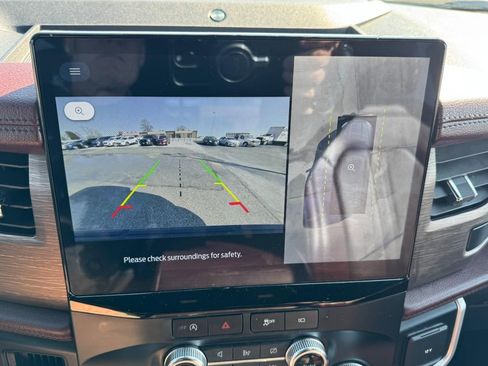 Used 2024 Ford Expedition Max Limited image 22