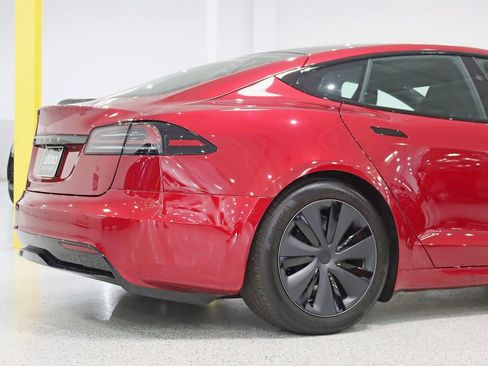 Used 2025 Tesla Model S AWD/4WD image 10