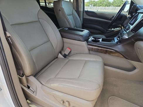 Used 2020 Chevrolet Suburban LT AWD/4WD image 22