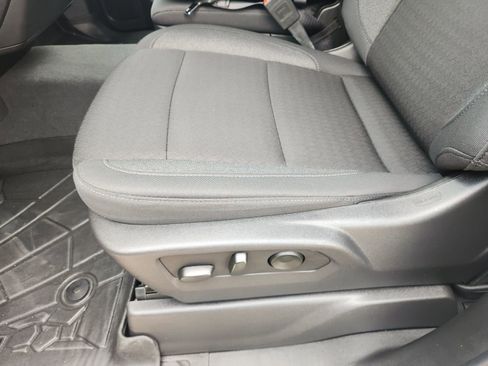 Used 2025 Chevrolet Silverado 1500 Custom image 24