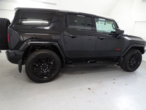 Used 2025 GMC Hummer EV 2X w/ LPO, Sport Package AWD/4WD image 24