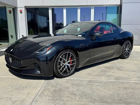 Certified 2025 Maserati GranTurismo Folgore AWD/4WD image 3
